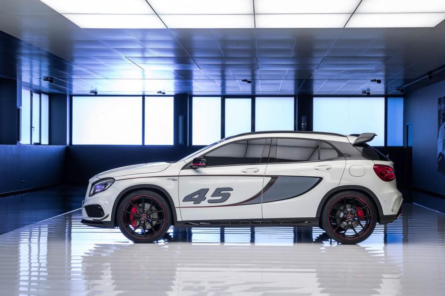  Mercedes-Benz GLA45 AMG Concept 2014 года  (фото 7 из 15)